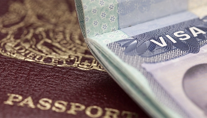 Hộ chiếu và visa khác nhau như thế nào?