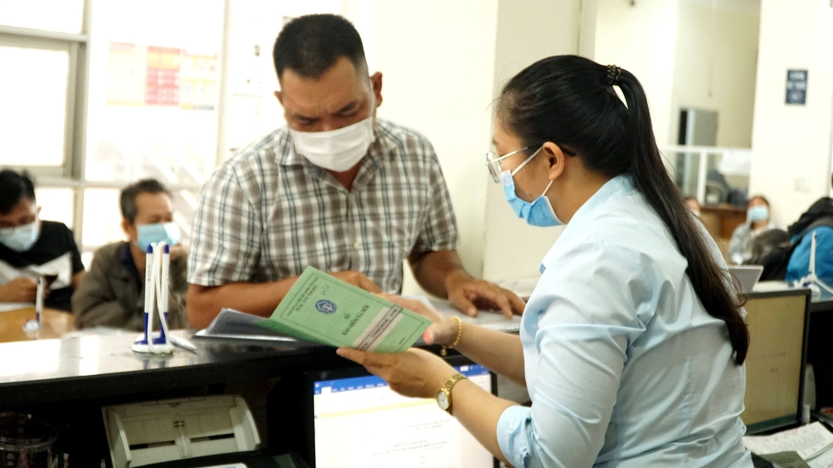 Từ 30/11/2025, doanh nghiệp chậm đóng, trốn đóng BHXH phải nộp thêm 0, 03%/ngày