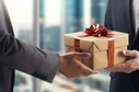 Nghiêm cấm sử dụng công quỹ biếu, tặng quà Tết cho lãnh đạo các cấp dưới mọi hình thức