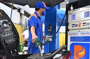 Giá xăng ở mức cao nhất tính từ đầu năm, lên gần 25.000 đồng/lít