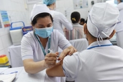 5 đối tượng tiếp tục tiêm vắc xin phòng Covid-19