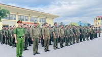 Trật tự thôn được trang bị dùi cui và áo giáp chống đâm từ 01/7/2024