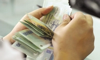 Giữ nguyên chế độ, chính sách tiền lương trong 6 tháng đối với cán bộ, công chức sau sắp xếp ĐVHC