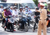 Thủ tướng yêu cầu điều tra, xử lý nghiêm hành vi sử dụng giấy tờ giả khi tham gia giao thông