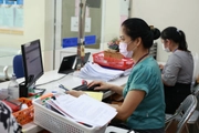 New salary policy for officials and civil servants after district-level reorganization