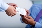 Ban Bí thư chỉ đạo thực hiện bảo hiểm y tế toàn dân giai đoạn mới