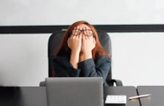 Đề xuất đưa người chịu áp lực công việc vào diện giám sát nguy cơ rối loạn tâm thần