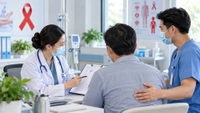 Nhân viên y tế chăm sóc người mắc HIV/AIDS được hưởng phụ cấp bao nhiêu?