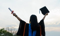 Thời điểm kết thúc giảm trừ gia cảnh đối với con học đại học
