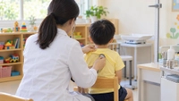 Trẻ mầm non được kiểm tra những nội dung sức khỏe nào vào đầu năm học?