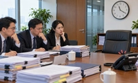 Trì hoãn làm việc với cơ quan kiểm tra tiết kiệm, chống lãng phí không có lý do chính đáng bị phạt thế nào?
