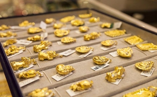 Government leader requests urgent measures to stabilize gold market