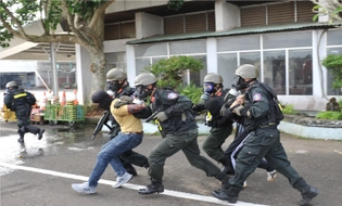 Amend regulations on handling of money and assets related to terrorism