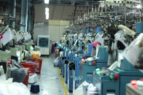 Premier calls for further support to enterprises