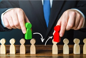 Thay thế kịp thời cán bộ, công chức yếu kém về năng lực