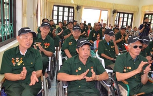 Tặng quà của Chủ tịch nước tới đối tượng chính sách trước ngày 30/6/2025