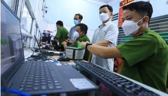 Hà Nội tạm dừng tiếp nhận hồ sơ cấp Căn cước, định danh điện tử