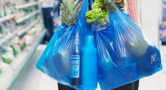 Hà Nội: Từ 01/01/2026, cấm chợ và cửa hàng tiện lợi cung cấp miễn phí túi ni-lông khó phân hủy