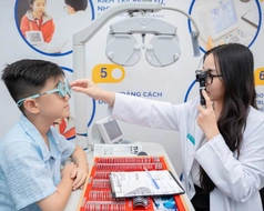 5 quyền lợi khi mua tròng kính chính hãng tại Kính Hải Triều