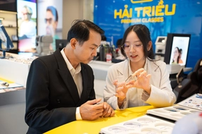 Vì sao nên mua tròng kính Essilor tại Kính Hải Triều?