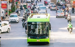 Đến năm 2030, 100% phương tiện giao thông công cộng ở Hà Nội, TP. HCM sử dụng năng lượng sạch