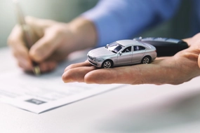 Cục Thuế trả lời kiến nghị về việc ban hành Bảng giá tính lệ phí trước bạ ô tô, xe máy