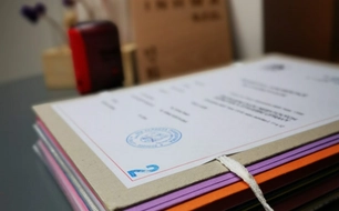 Mẫu Báo cáo danh sách đảng viên chuyển sinh hoạt đảng ra ngoài nước