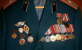 Mẫu Quyết định truy tặng Huy hiệu Đảng đối với cá nhân đảng viên