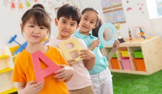 Thí điểm cho trẻ mầm non làm quen với tiếng Trung, Nhật, Hàn giai đoạn 2025-2030