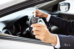 Từ 01/3/2026, bố trí lái xe cho người thuê phương tiện để tự lái phạt đến 30 triệu đồng