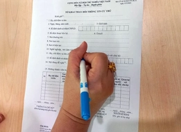 Trẻ dưới 6 tuổi được đăng ký thường trú cùng cha, mẹ mà không cần chủ hộ đồng ý