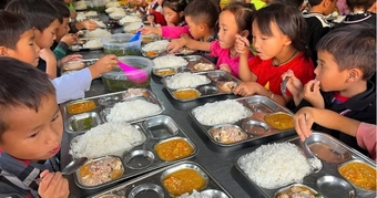 Mức hỗ trợ tiền ăn trưa cho học sinh tiểu học, THCS biên giới từ 25/12/2025