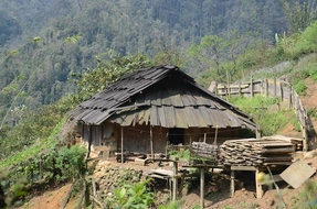 Từ 2027, thu nhập 2.800.000 đồng/người/tháng trở xuống ở thành phố là tiêu chí hộ nghèo