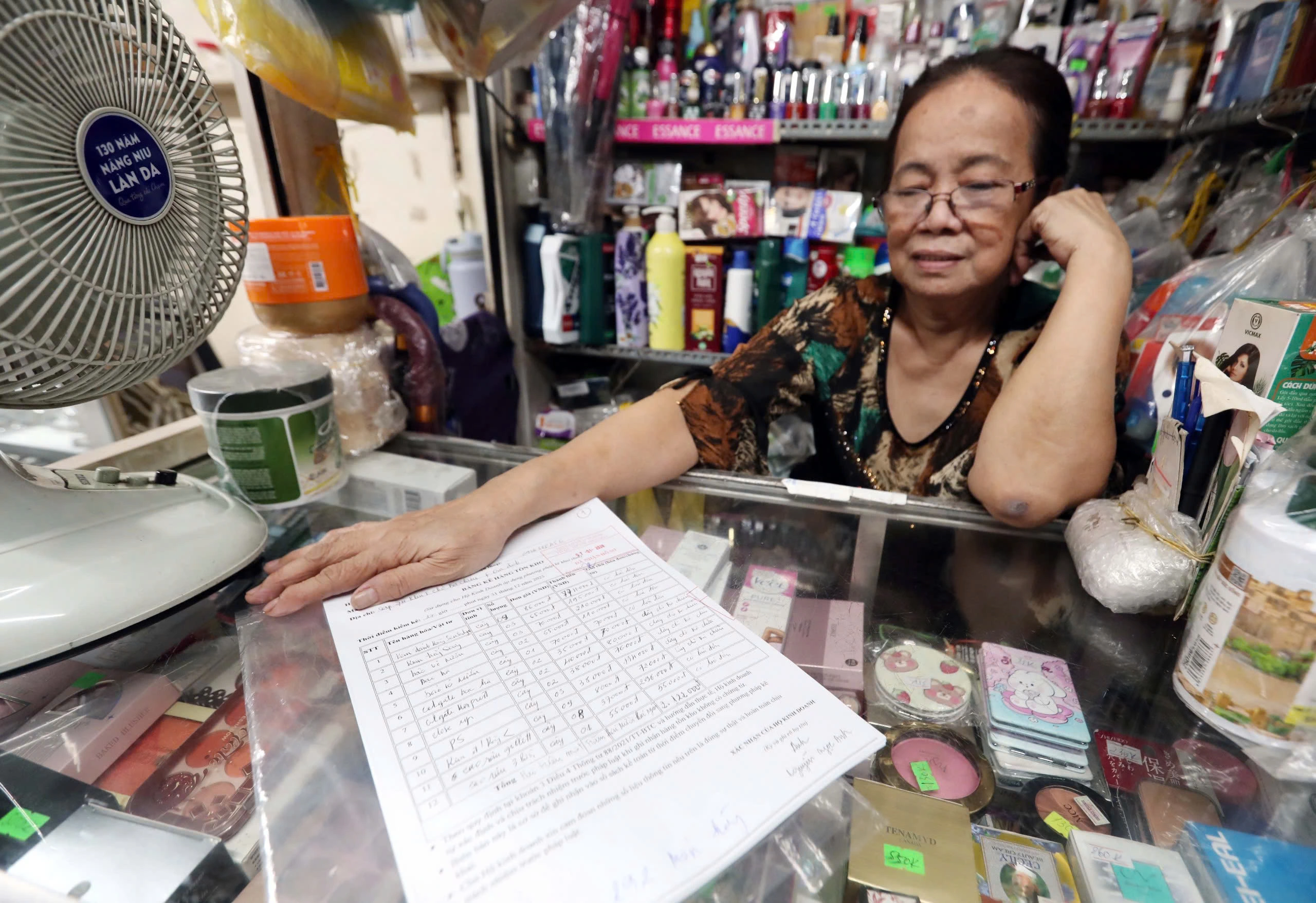 Hộ kinh doanh có bắt buộc phải sử dụng sổ kế toán không?