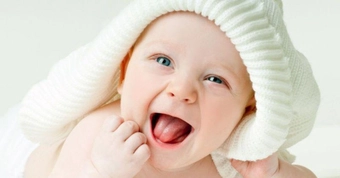 Khi nào áp dụng chính sách sinh đủ 2 con trước 35 tuổi được thưởng tiền?