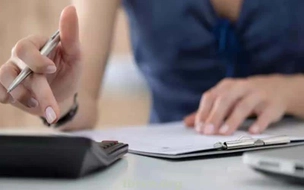 Năm 2026, nhân viên đại lý thuế phải cập nhật kiến thức tối thiểu 24 giờ