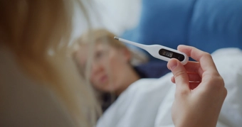 Cách tính tiền nghỉ ốm hưởng BHXH năm 2026