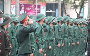 Thủ tục tạm hoãn nghĩa vụ quân sự khi đang học đại học