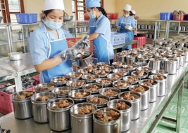 Hà Nội hướng dẫn 10 bước tổ chức bữa ăn bán trú cho học sinh 