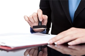 Không được dùng giấy tờ tự kê khai có chứng thực chữ ký để thay thế giấy tờ hộ tịch