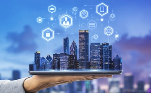 Dữ liệu nào trong hệ thống thông tin về nhà ở và thị trường bất động sản thuộc dữ liệu thu phí?