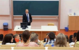 Mẫu Đơn đề nghị được nghỉ hưu ở tuổi cao hơn đối với nhà giáo