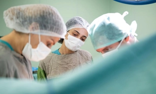 Công văn 105/HCTP-HT: Người đã phẫu thuật thay đổi ngoại hình được xem xét đổi tên nếu có căn cứ hợp lý