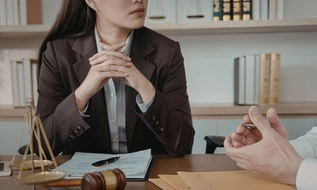 Tiêu chuẩn trở thành luật sư công theo Kết luận 23 của Bộ Chính trị