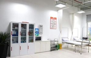 Từ năm 2030, 100% trường học phải có phòng y tế riêng và đủ thuốc, thiết bị y tế