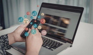 Từ 01/7/2026, trường hợp nào chia sẻ bài báo lên Facebook, Zalo bị xử phạt?