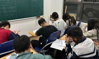Giáo viên dạy thêm học sinh chính khóa có thu tiền có thể bị phạt đến 20 triệu đồng (đề xuất)