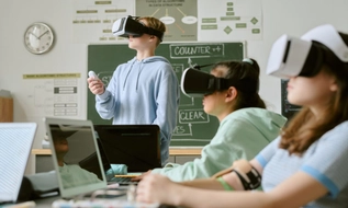 Cho phép thử nghiệm công nghệ VR, AR trong trường học theo cơ chế sandbox