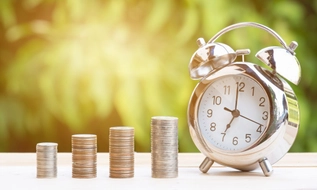 Hà Nội triển khai đợt cao điểm 15 ngày chi trả lương hưu, trợ cấp BHXH cho hơn 9.300 người