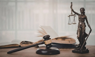 Đề xuất hoạt động tố tụng điện tử có giá trị như tố tụng thông thường